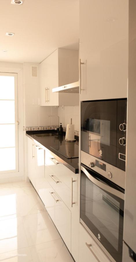 Apartament High-end 2 Bedroom Sea View In Puerto Banus Marbella
