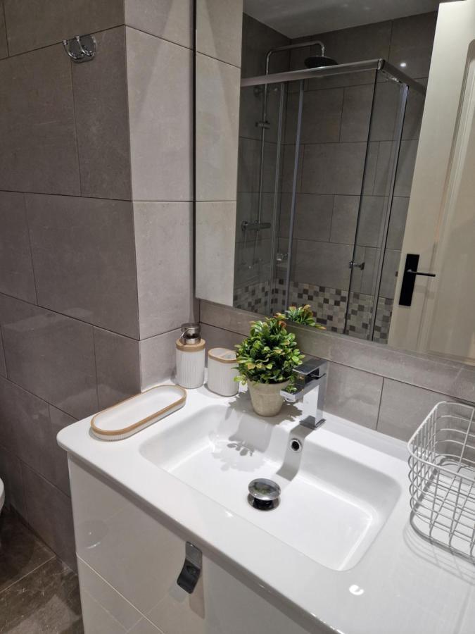 High-end 2 Bedroom Sea View In Puerto Banus Apartament Marbella